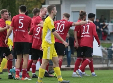 13. Spieltag (Oberliga RLPS): TSG Pfeddersheim - TuS Kirchberg. Fotograf: Claus-Walter Dinger.