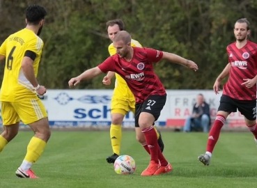 13. Spieltag (Oberliga RLPS): TSG Pfeddersheim - TuS Kirchberg. Fotograf: Claus-Walter Dinger.