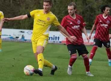 13. Spieltag (Oberliga RLPS): TSG Pfeddersheim - TuS Kirchberg. Fotograf: Claus-Walter Dinger.