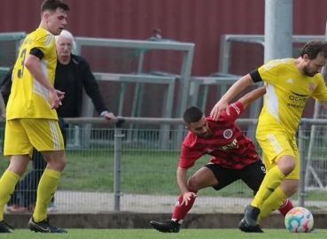 13. Spieltag (Oberliga RLPS): TSG Pfeddersheim - TuS Kirchberg. Fotograf: Claus-Walter Dinger.