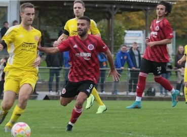 13. Spieltag (Oberliga RLPS): TSG Pfeddersheim - TuS Kirchberg. Fotograf: Claus-Walter Dinger.