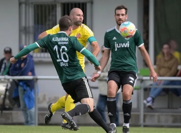 7. Spieltag (Oberliga): SV Alemannia Waldalgesheim - TuS Kirchberg. Fotograf: Oliver Zimmermann.