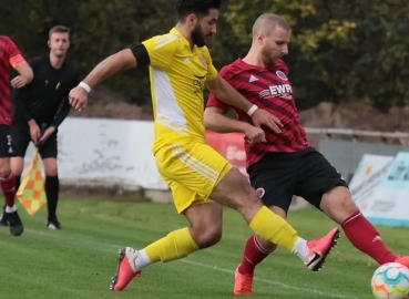 13. Spieltag (Oberliga RLPS): TSG Pfeddersheim - TuS Kirchberg. Fotograf: Claus-Walter Dinger.