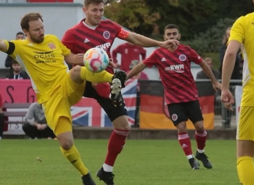 13. Spieltag (Oberliga RLPS): TSG Pfeddersheim - TuS Kirchberg. Fotograf: Claus-Walter Dinger.