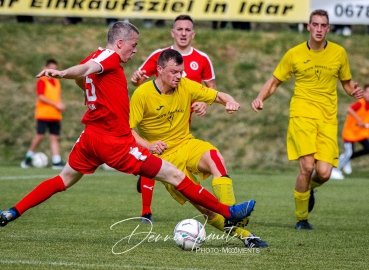 Spiel 1 - SC 07 Idar-Oberstein vs. TuS Kirchberg - Oberliga-Relegation. Fotograf: Dennis Irmiter.