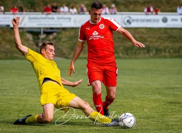 Spiel 1 - SC 07 Idar-Oberstein vs. TuS Kirchberg - Oberliga-Relegation. Fotograf: Dennis Irmiter.