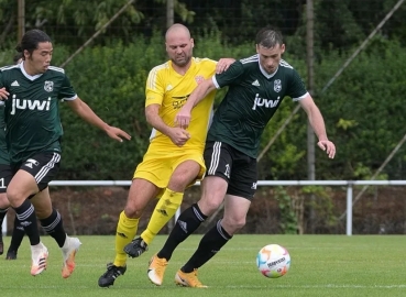 7. Spieltag (Oberliga): SV Alemannia Waldalgesheim - TuS Kirchberg. Fotograf: Oliver Zimmermann.